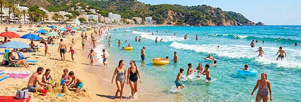 The Ultimate Coastal Escape: Your Guide to Sun, Sand, Pebbles and Serenity